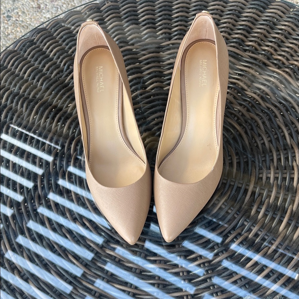 Michael Kors Beige Pointed Toe Heels